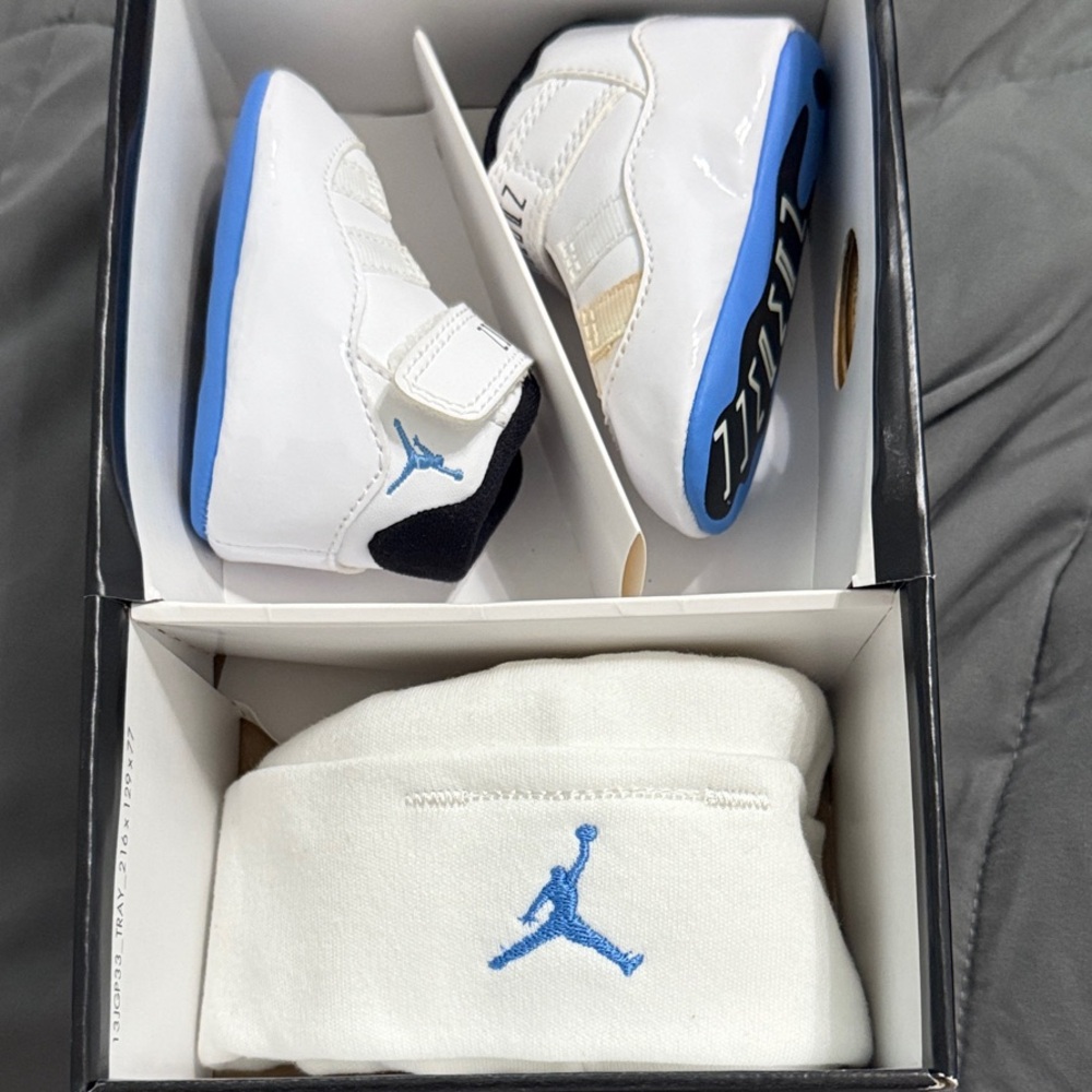 Jordan 11 Retro Gift Pack